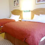 Lexington Inn & Suites Columbus-Polaris
