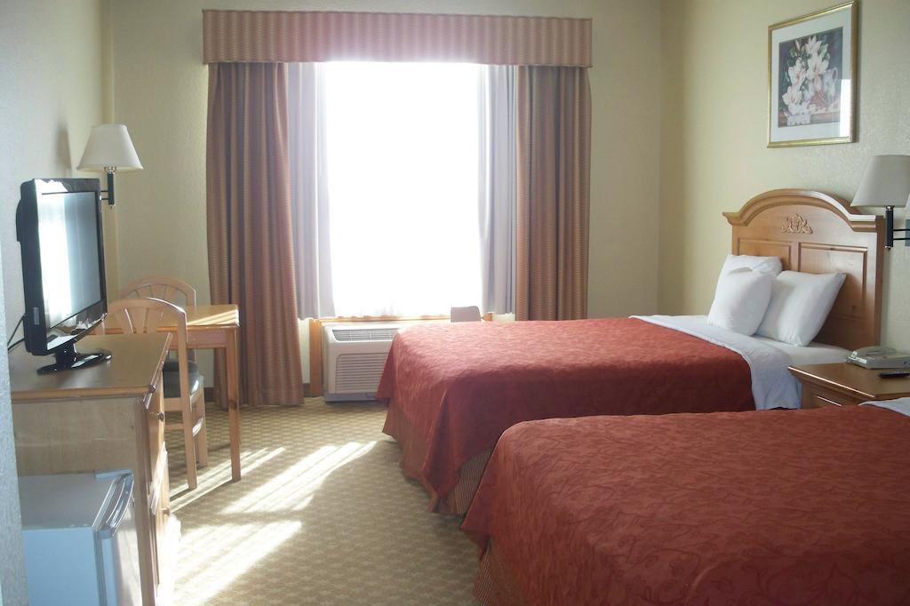 Lexington & Columbus-polaris Hotel