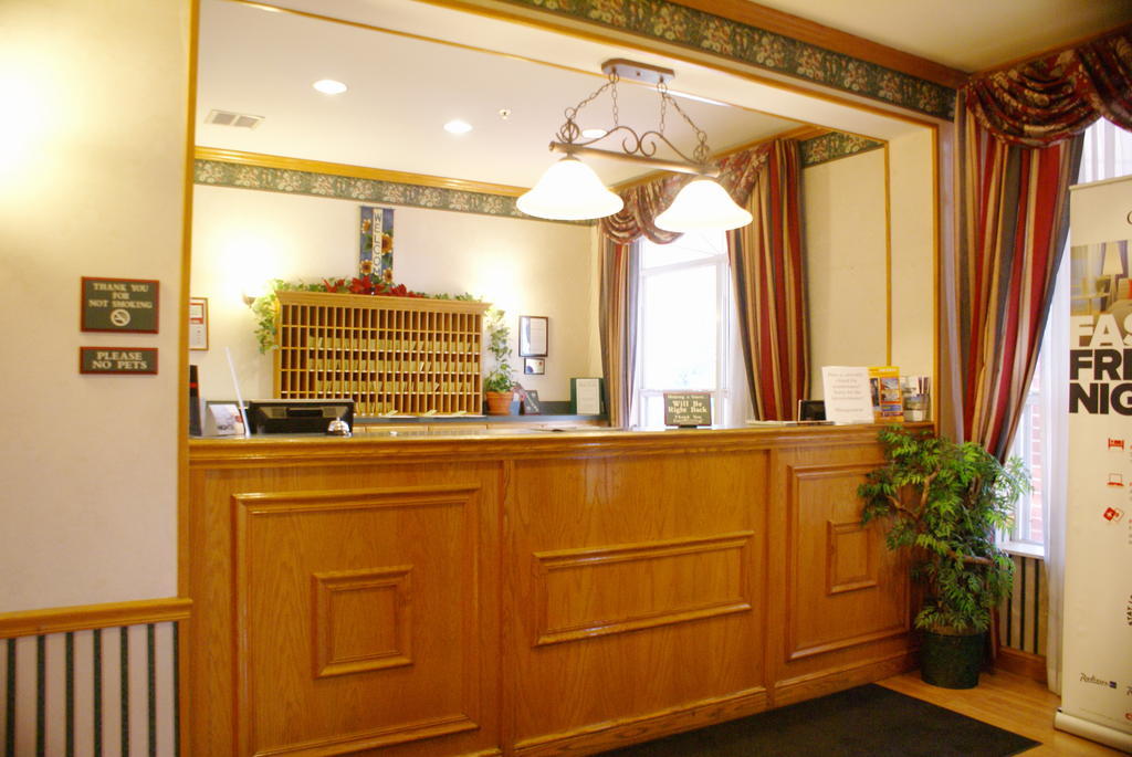 Lexington & Columbus-polaris Hotel 3*