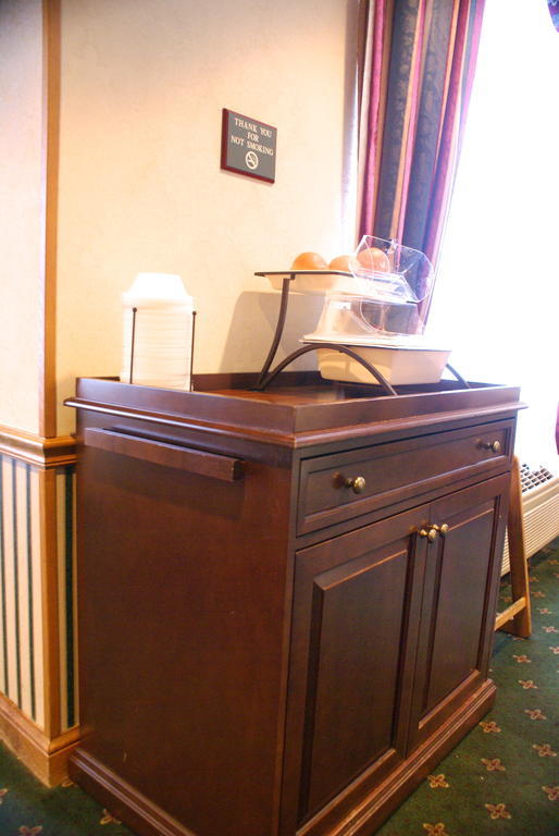 Hotel Lexington & Columbus-polaris 3*