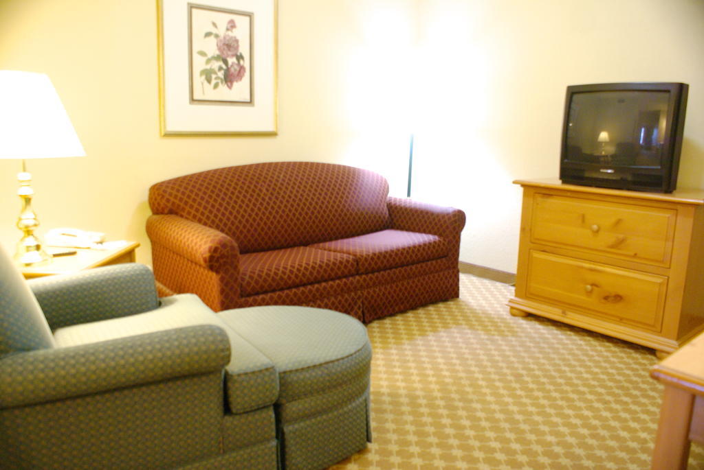 Lexington & Columbus-polaris Hotel 3*